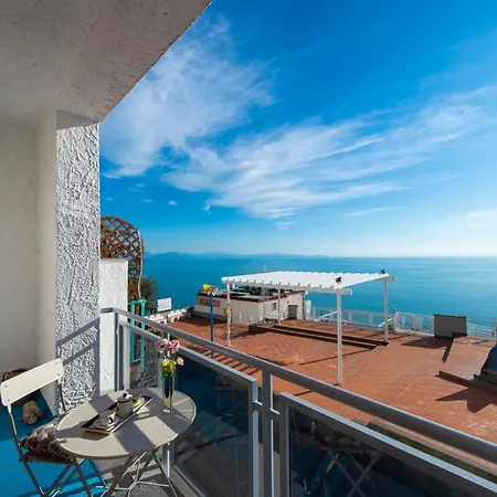 Apartman Domus Lavinia Furore